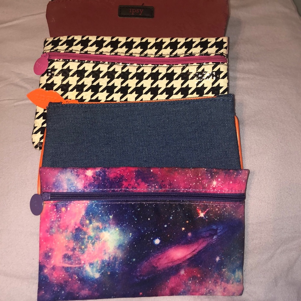 Make-up bag bundle